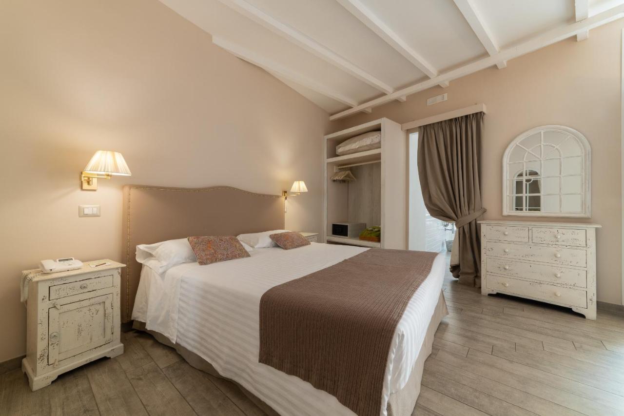 Cas'E Charming House Hotel Caserta Exterior photo