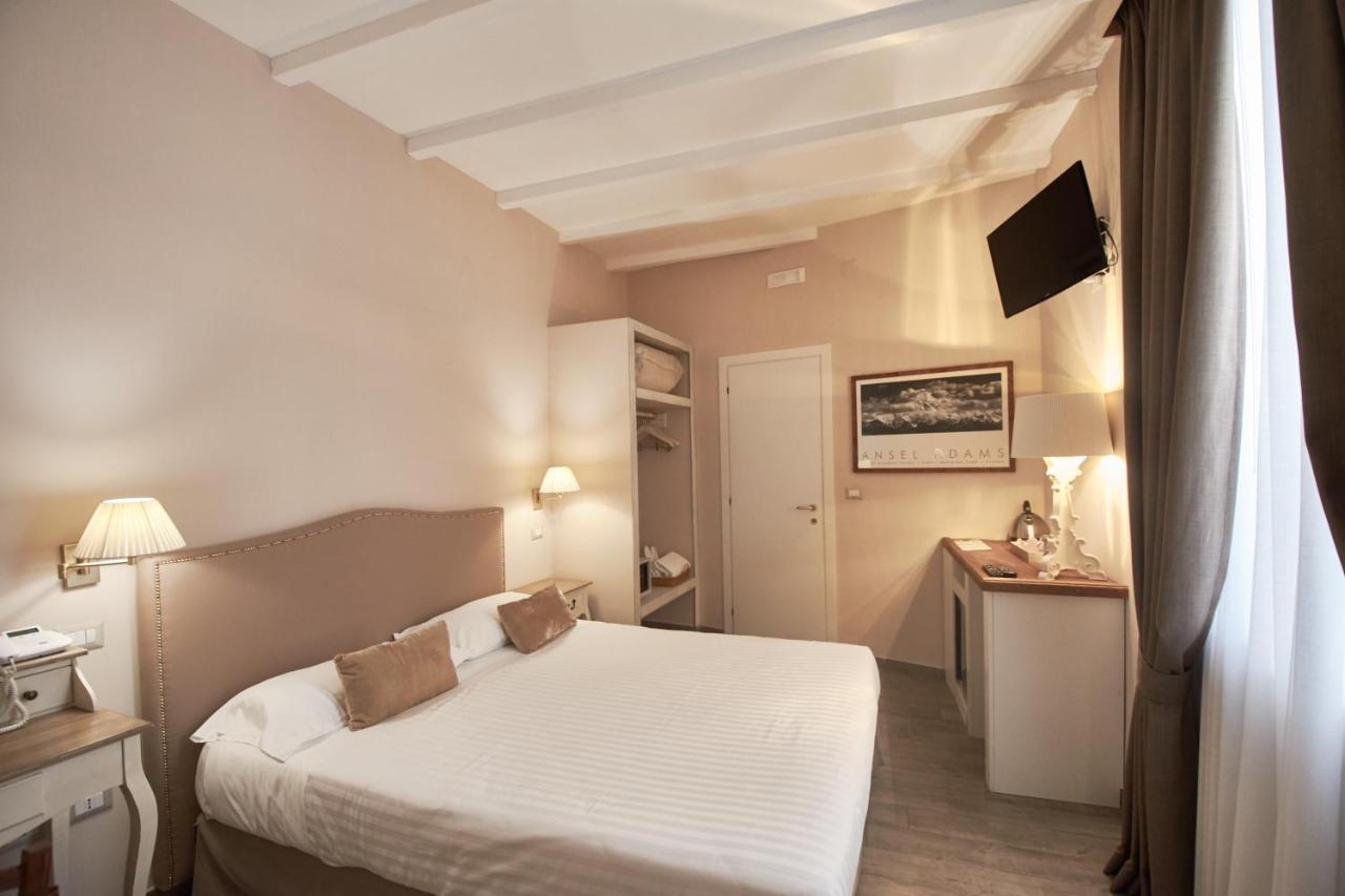 Cas'E Charming House Hotel Caserta Exterior photo
